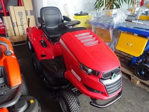 Rasentraktor Herkules HT102-24XDC – Image 4