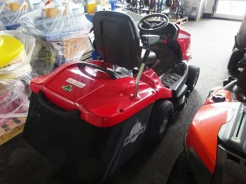 Rasentraktor Herkules HT102-24XDC – Image 5