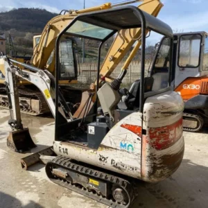 BOBCAT E14 avec 3 godets et BRH