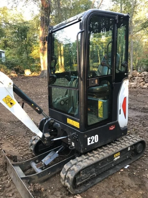 Bobcat E20 , 1,8T + 3 GODETS - Image 5