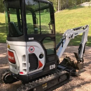 Bobcat E20 , 1,8T + 3 GODETS