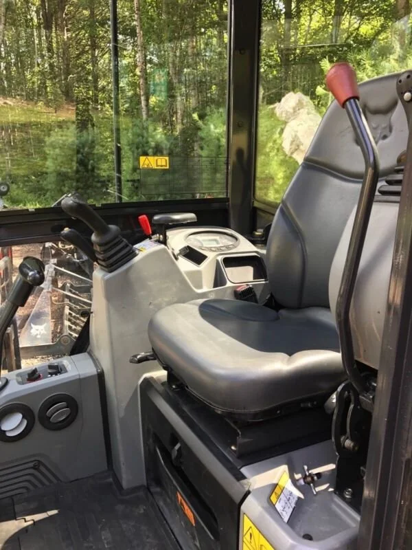 Bobcat E20 , 1,8T + 3 GODETS - Image 9