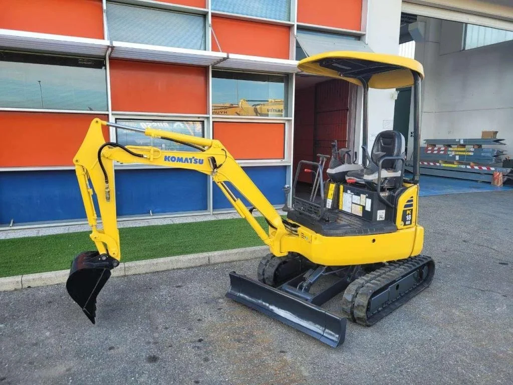 KOMATSU PC 18 MR2 - Image 2