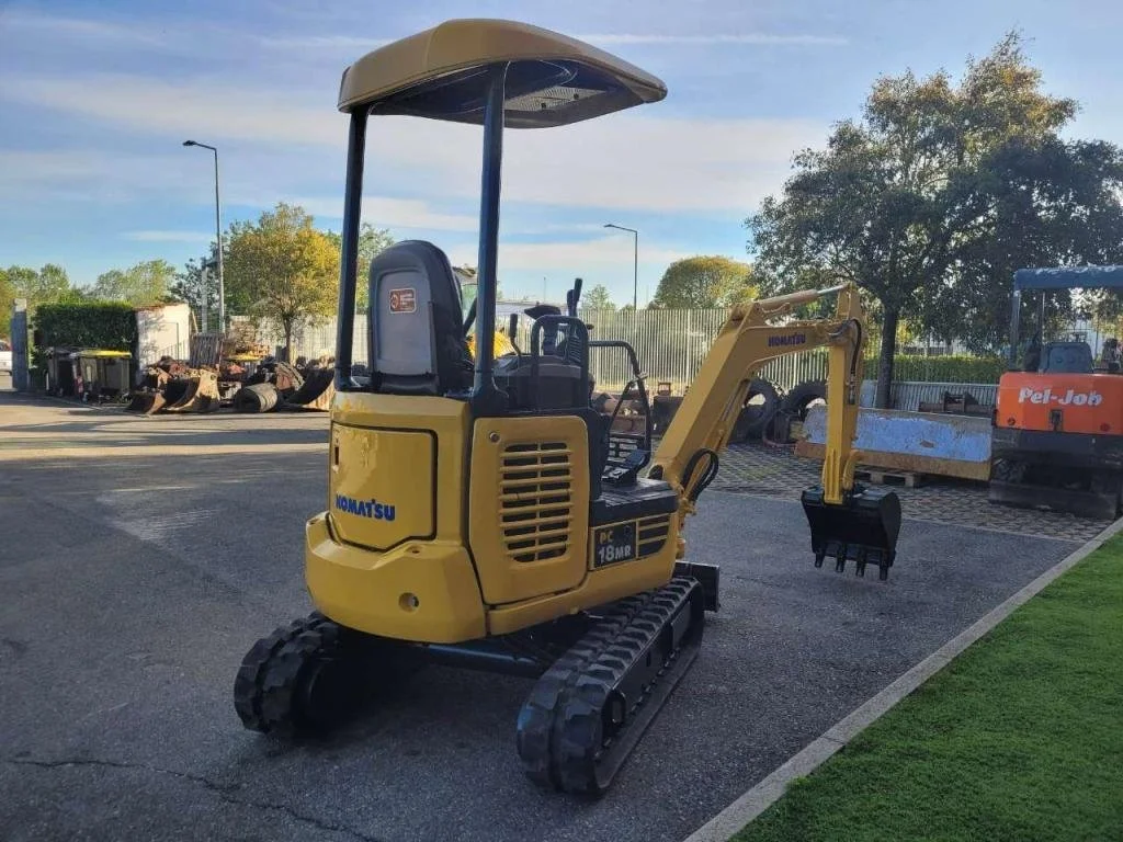 KOMATSU PC 18 MR2 - Image 4