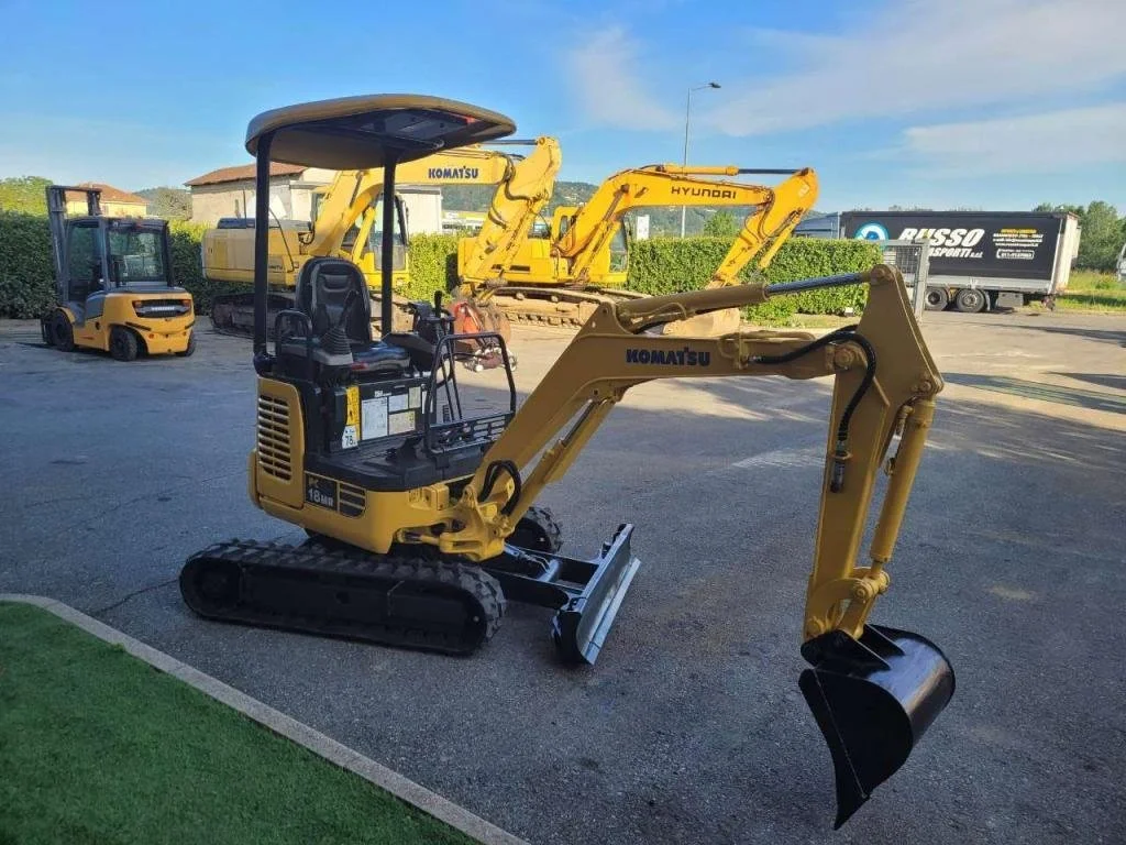 KOMATSU PC 18 MR2 - Image 5