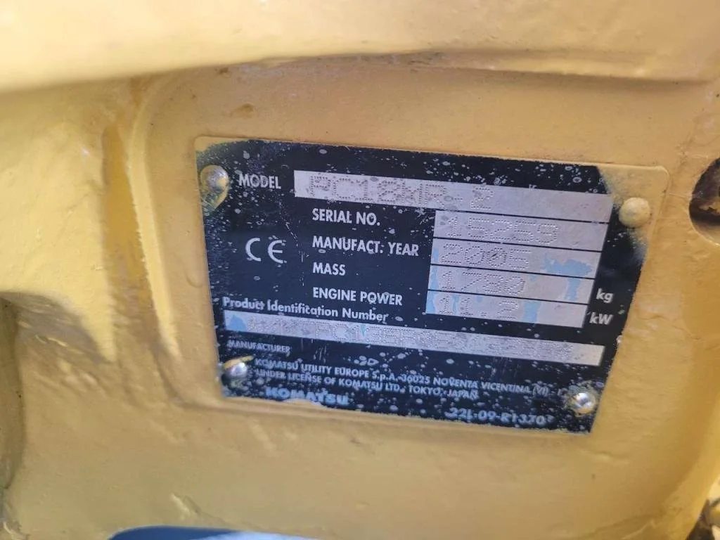 KOMATSU PC 18 MR2 - Image 8