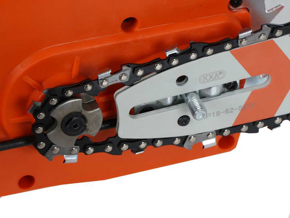 Black & Decker BECS1835-QS - Tronçonneuse électrique 1800 W - Guide de 35 cm - Image 4