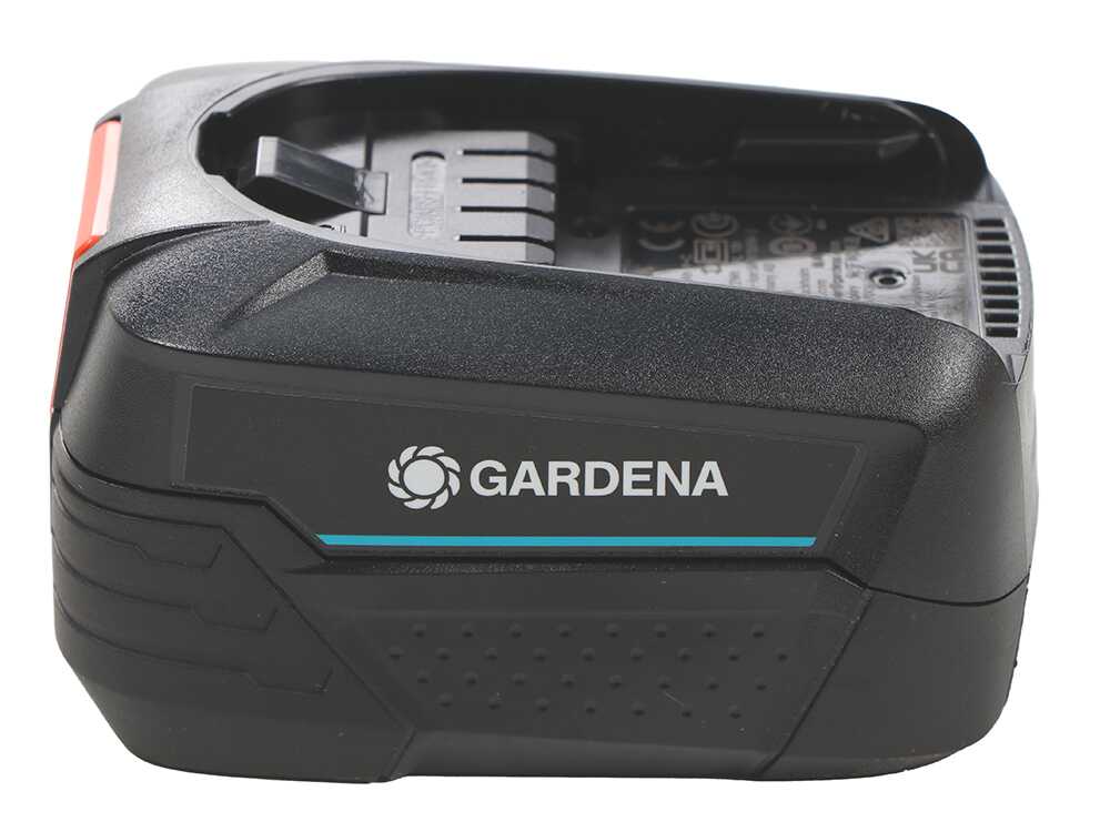 Gardena PowerSaw 250/18V - Tronçonneuse à batterie 18 V 4 Ah - Guide de 25 cm - Image 7