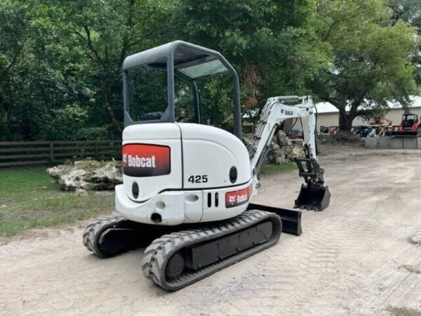 Bobcat 425G , 2,7T + 4 GODETS - Image 3