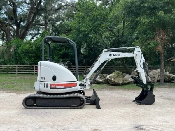 Bobcat 425G , 2,7T + 4 GODETS - Image 8